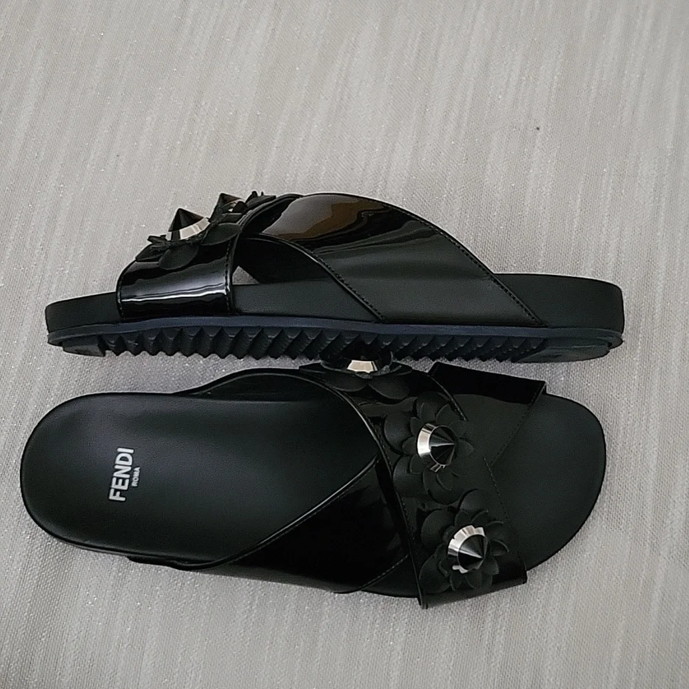 Fendi slippers - Picture 6 of 8